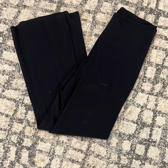 Groove Nulu Super-High-Rise Flare Pant - Picture 3 of 3